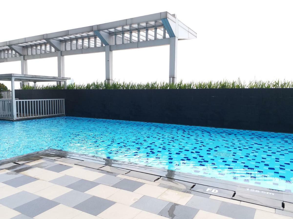 Apartment Cosmo Terrace Джакарта Екстер'єр фото